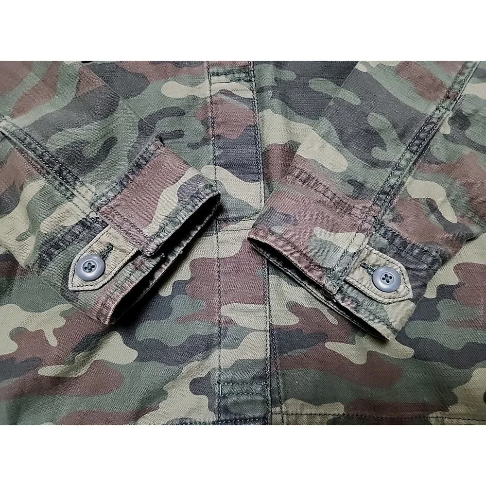 American Eagle AEO‎ Green Camo NAH Embroidered Heart Utility Jacket L Buttons